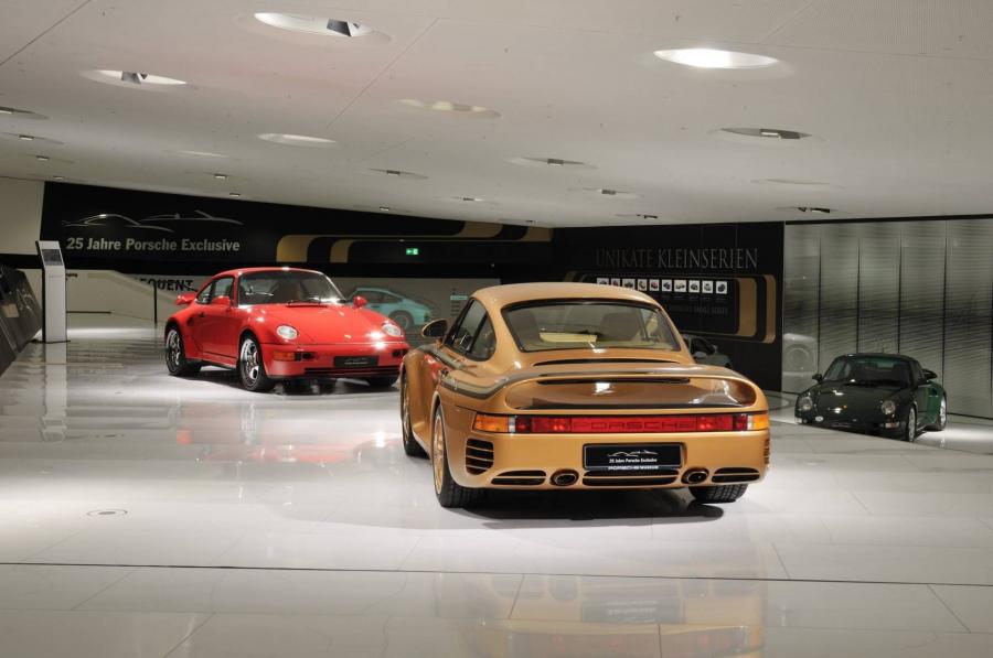  Porsche 959 Gold 1987 года  (фото 10 из 12)